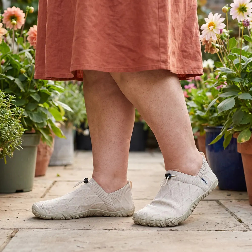 Cloud Walk Full Beige worn on a garden patio in September