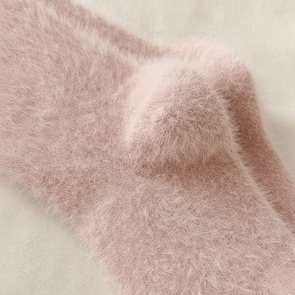 5 Pairs of Socks – Plush Cozy Comfort