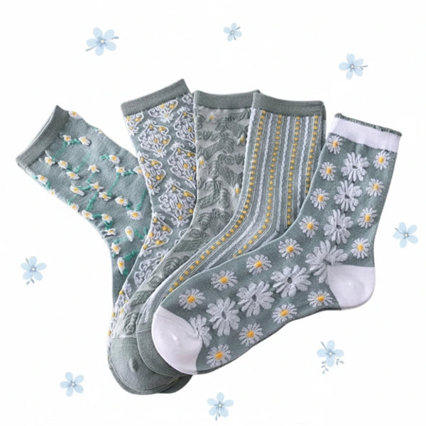 5 Pairs of Socks – Soft Blue Floral Comfort