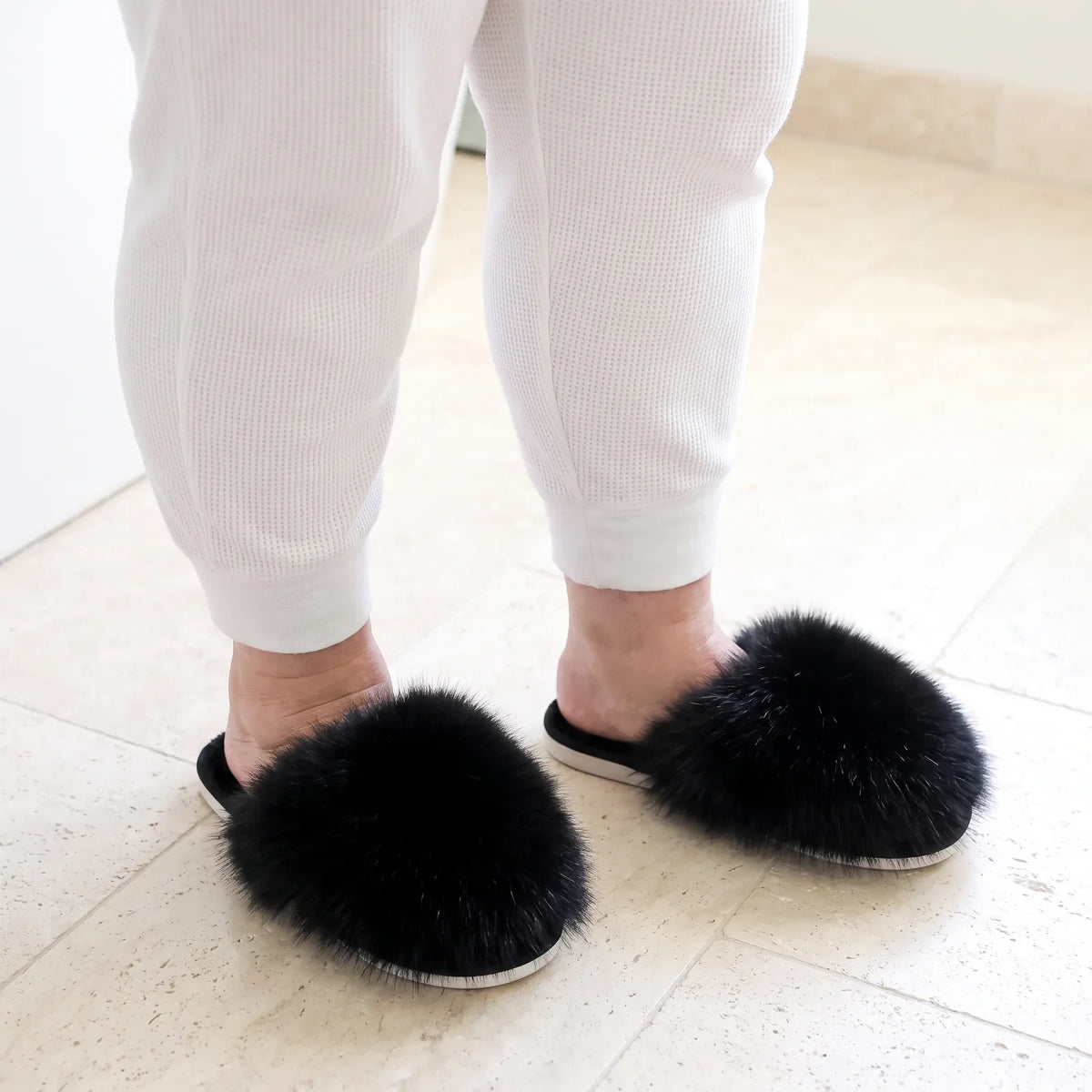 Cloud Fluff Black lifestyle