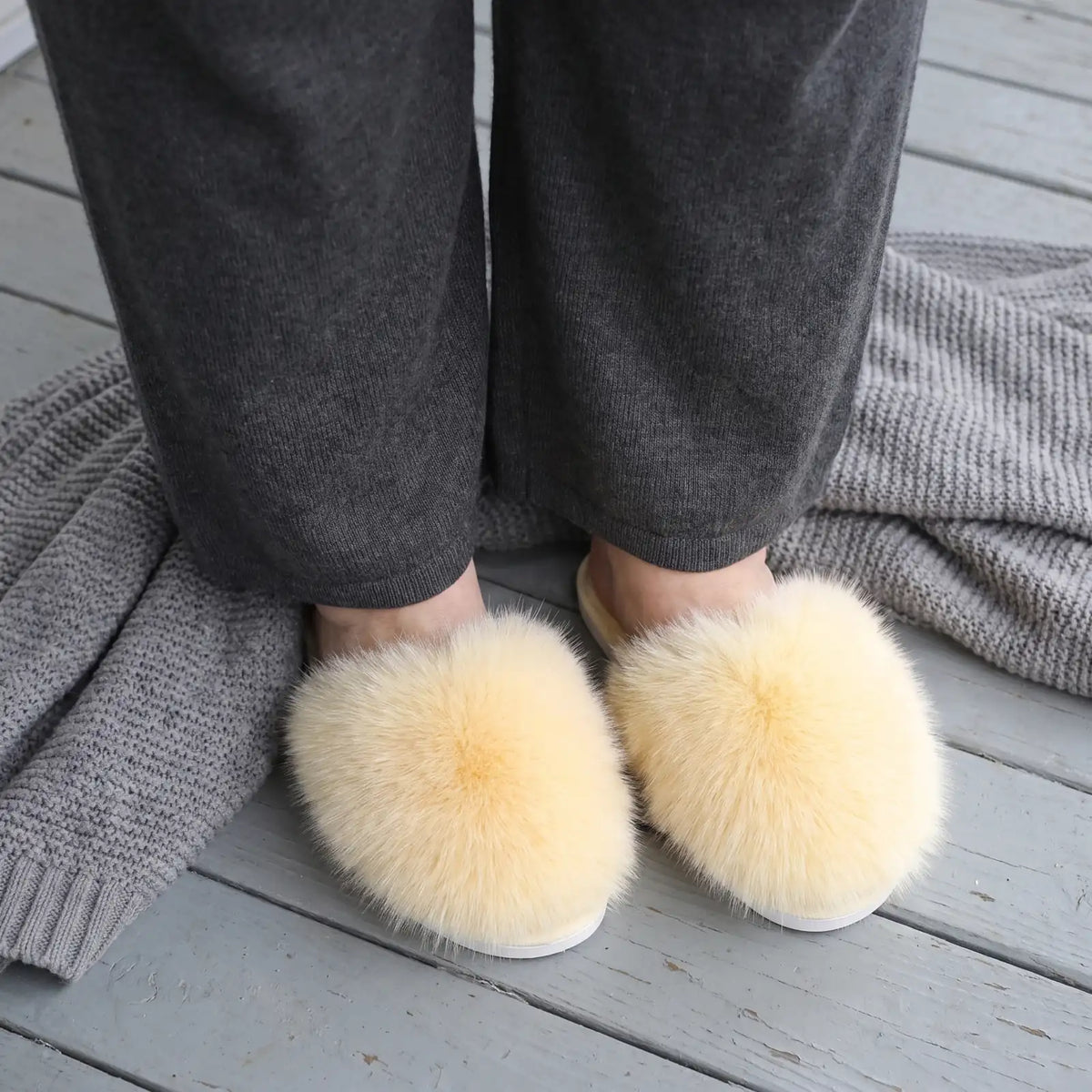 Cloud Fluff Yellow lifestyle