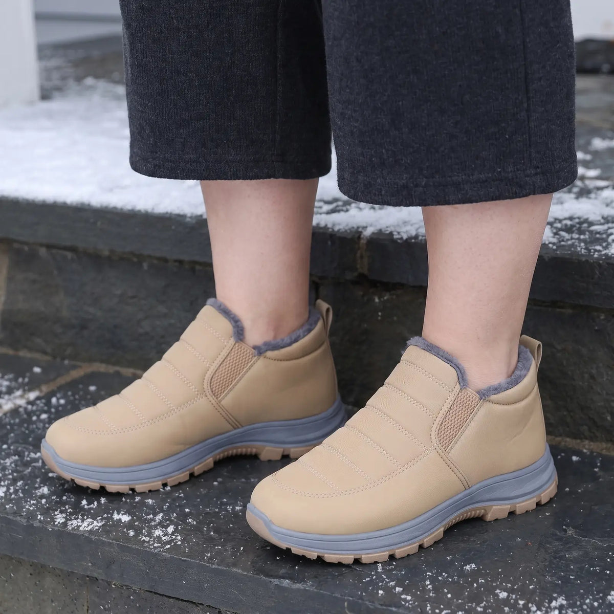 Cloud Snug Beige lifestyle
