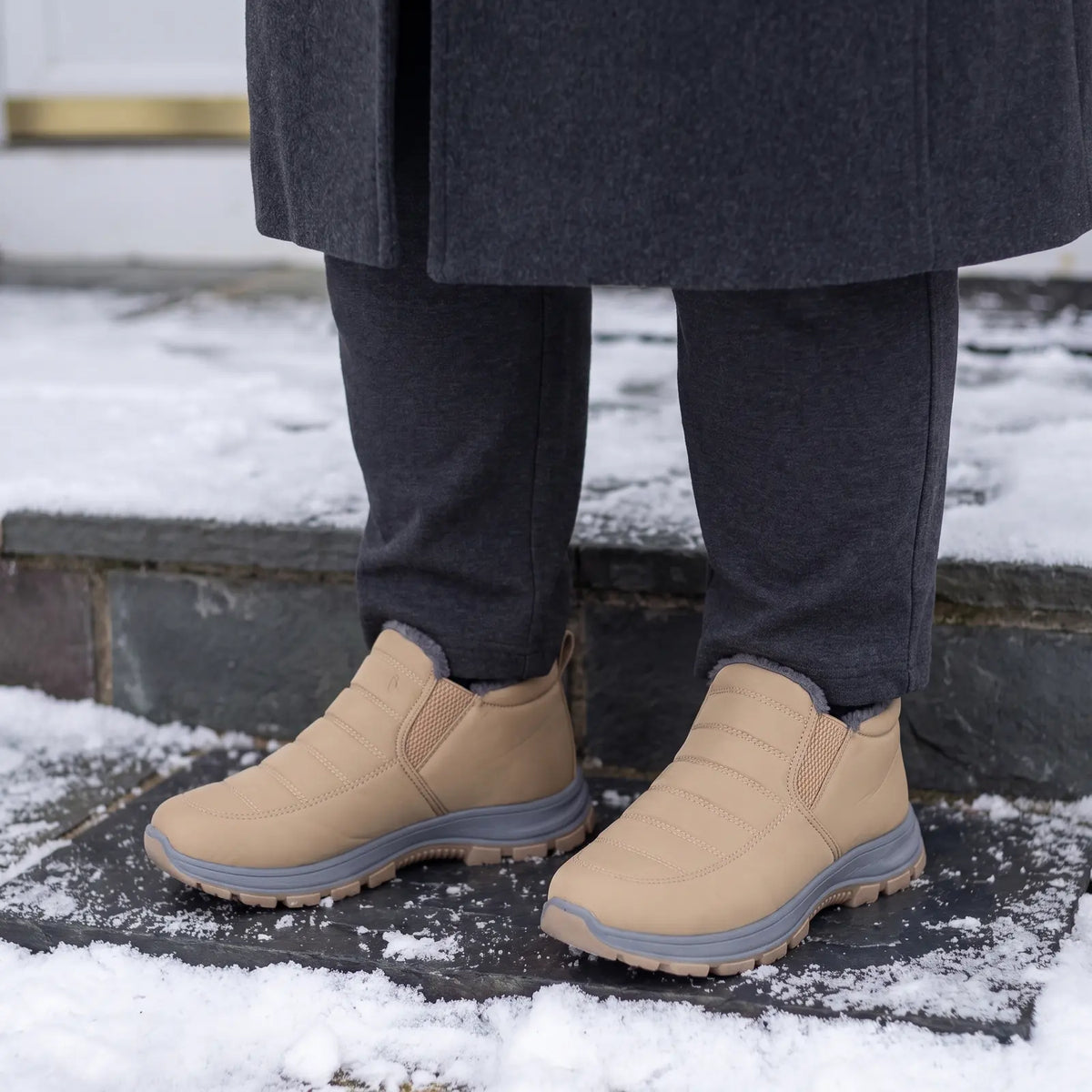 Cloud Snug Beige lifestyle