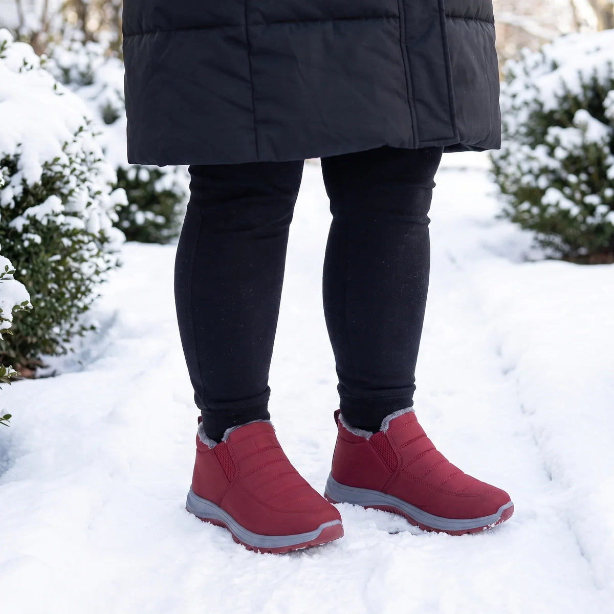 Cloud Snug Red lifestyle