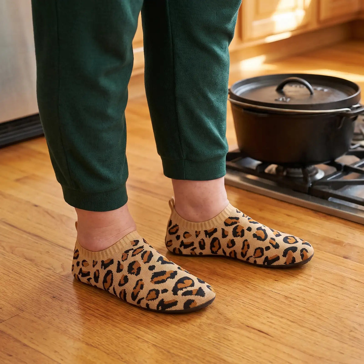Cloud Sock Leopard Brown lifestyle