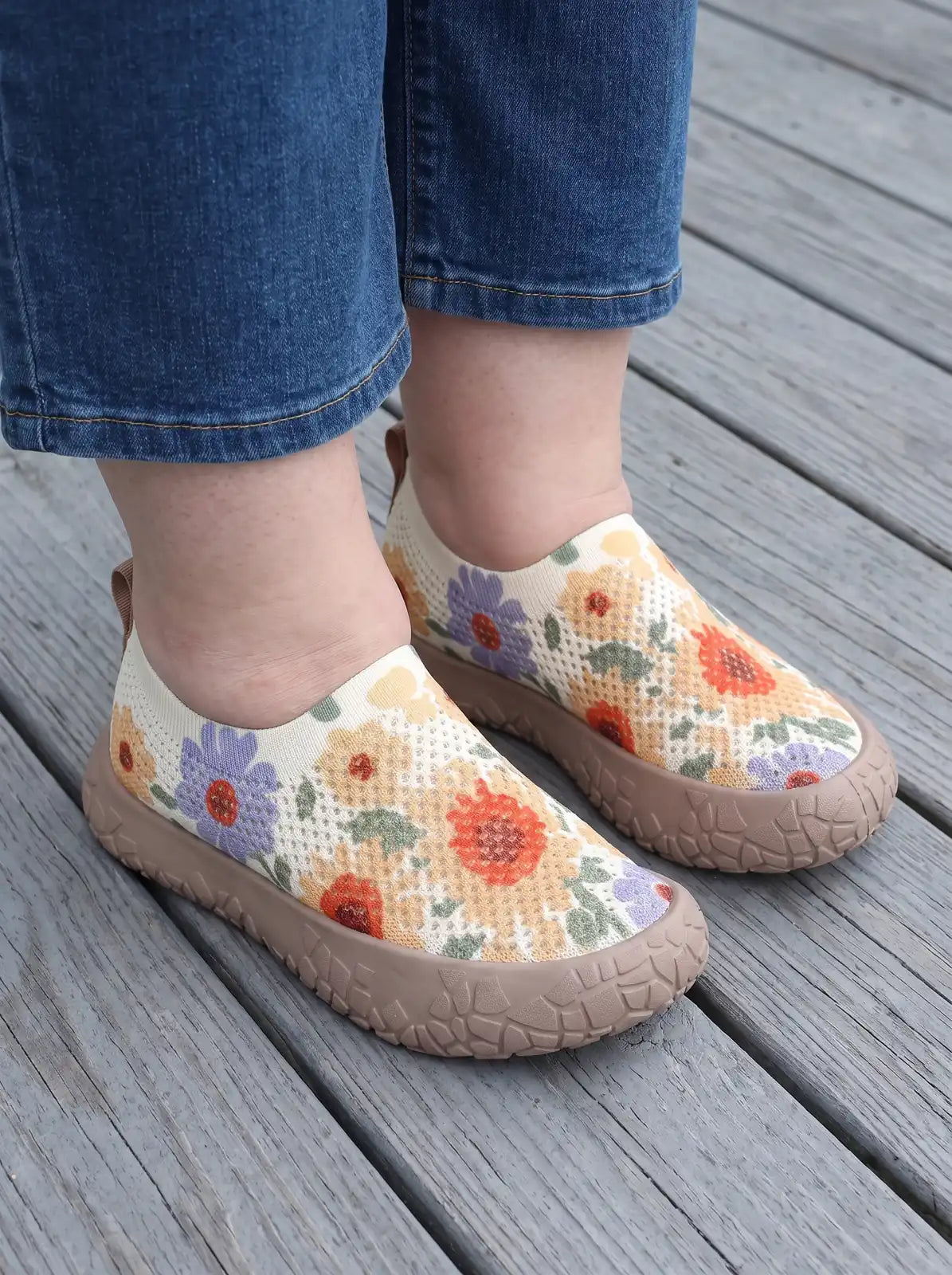 Cloud Step Flower lifestyle