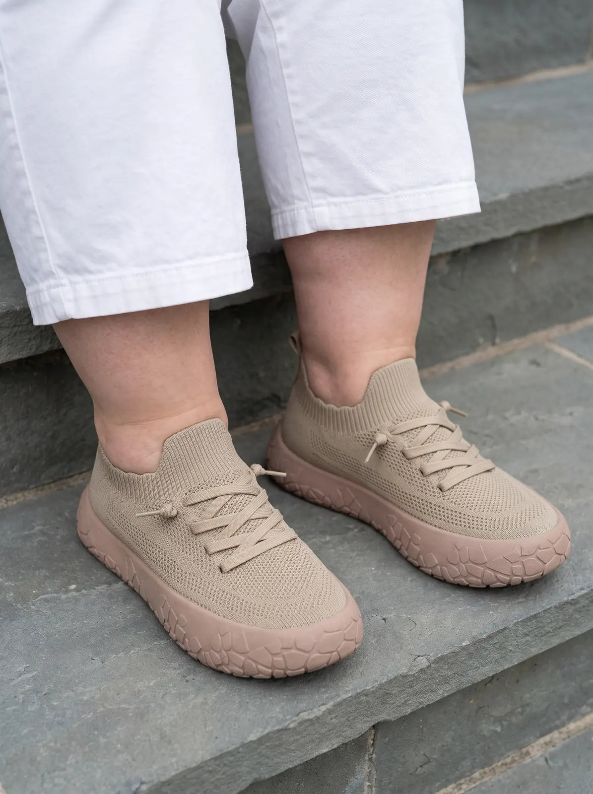 Cloud Step Khaki lifestyle