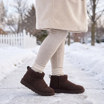Cloud Suede Chocolate lifestyle