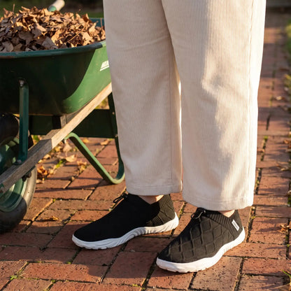 Cloud Walk Classic Black - White lifestyle