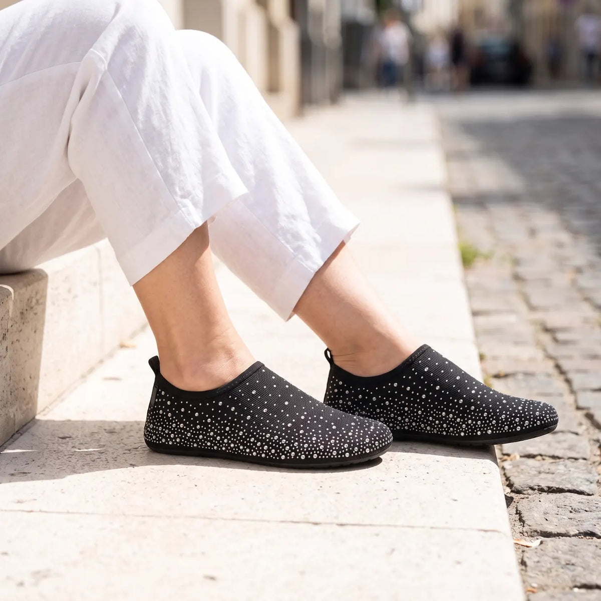Cloud Sparkle Black worn