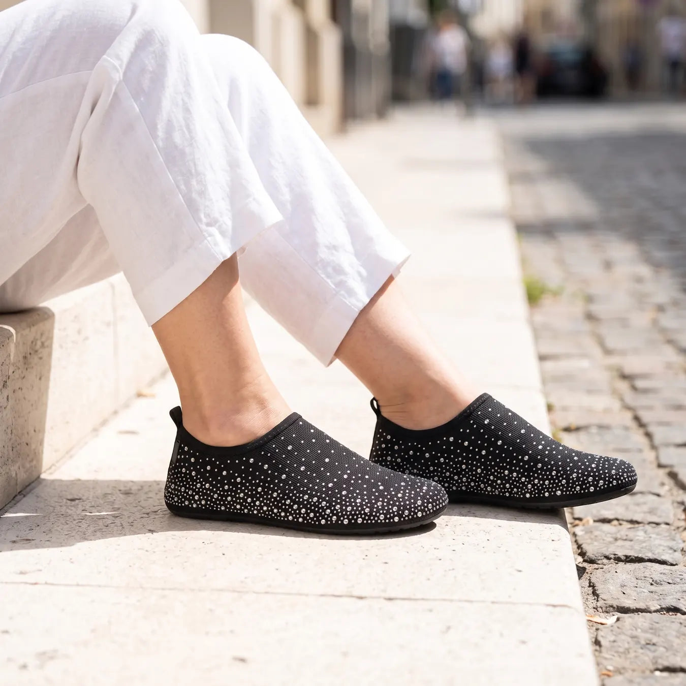 Cloud Sparkle Black worn