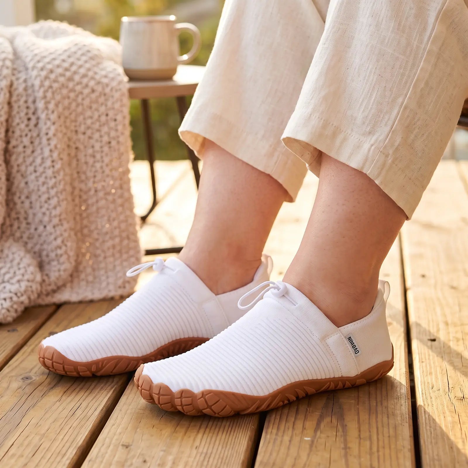 Cloud Walk Cozy White / Caramel Sole lifestyle