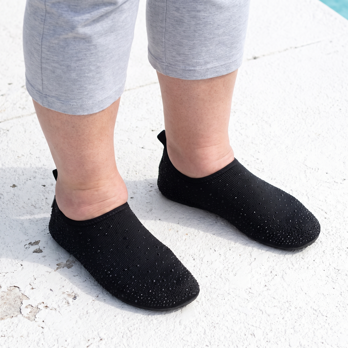 Cloud Aqua Full Black lifestyle
