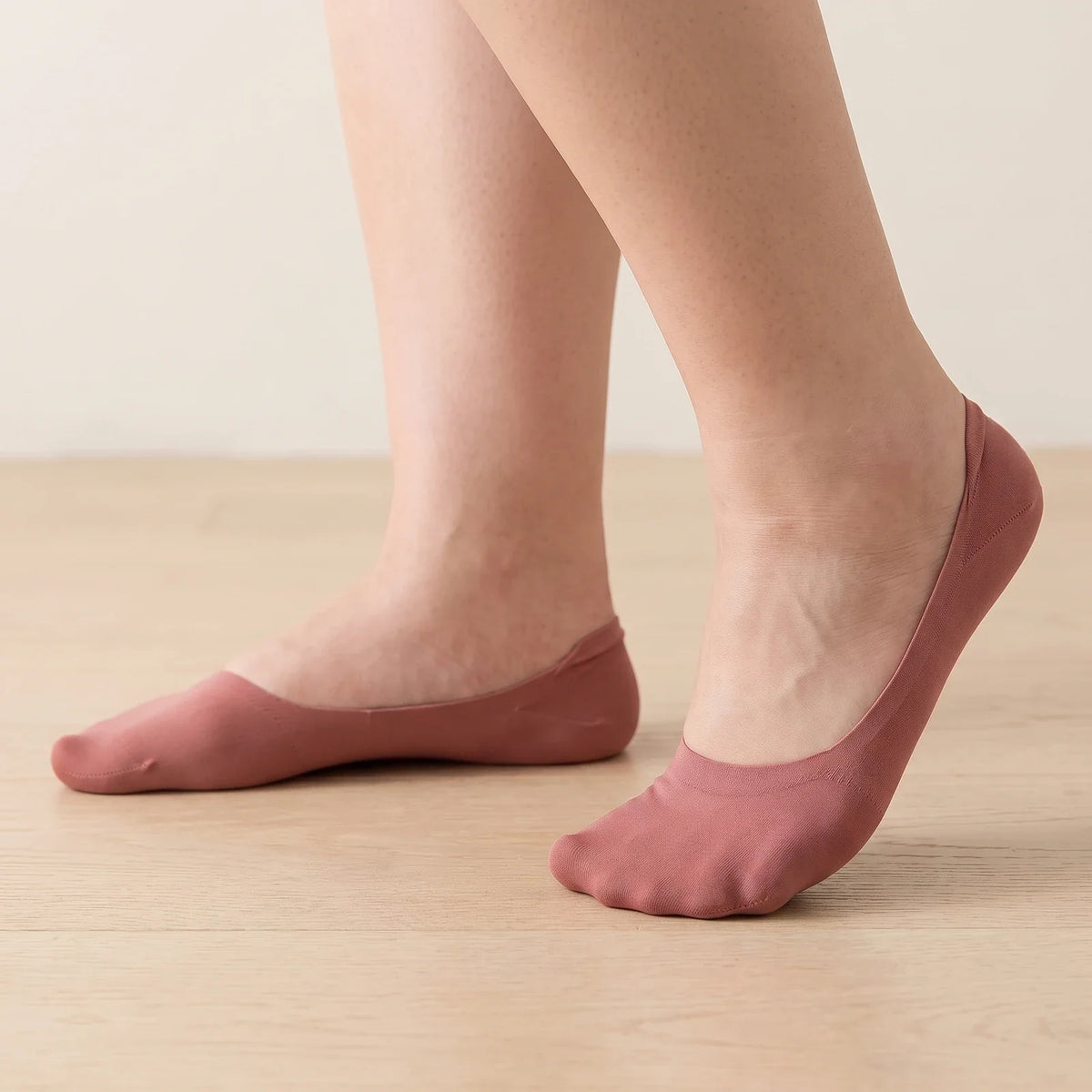 Invisible No-Show Socks worn Brick Rose
