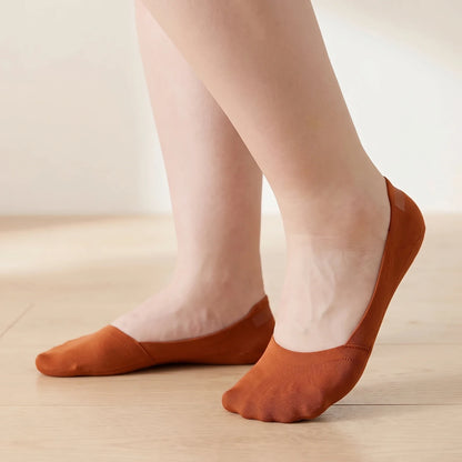 Invisible No-Show Socks worn Orange