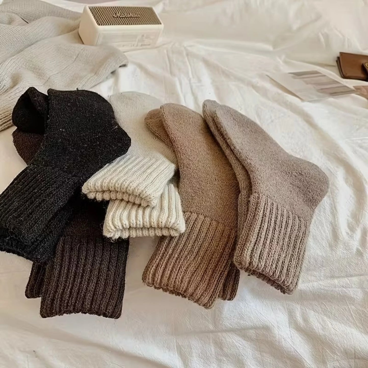 5 Pairs of Socks – Cozy Warmth for Autumn & Winter Comfort